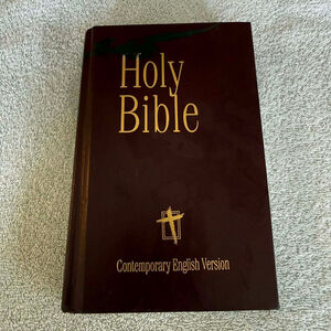 Vintage Holy Bible Burgundy Leather Cover – Preowned Worn Condition
